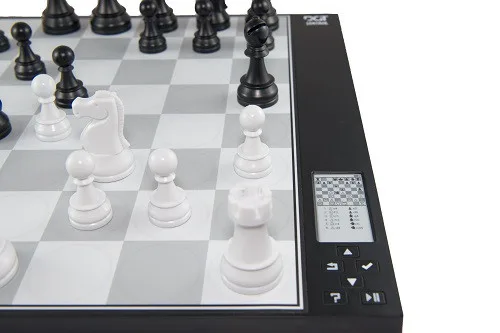 Jeu d' échecs électronique DGT Centaur