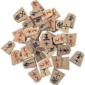 Pions Shogi en bois avec flèches